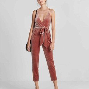 EXPRESS Velvet Jumpsuit in Dusty Rose Pink w/ Pockets 💕 (Size 6)